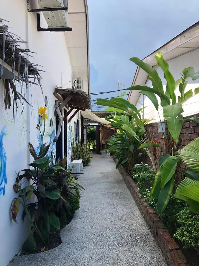 Rembulan Langkawi Guesthouse Pantai Cenang  Auberge de jeunesse
